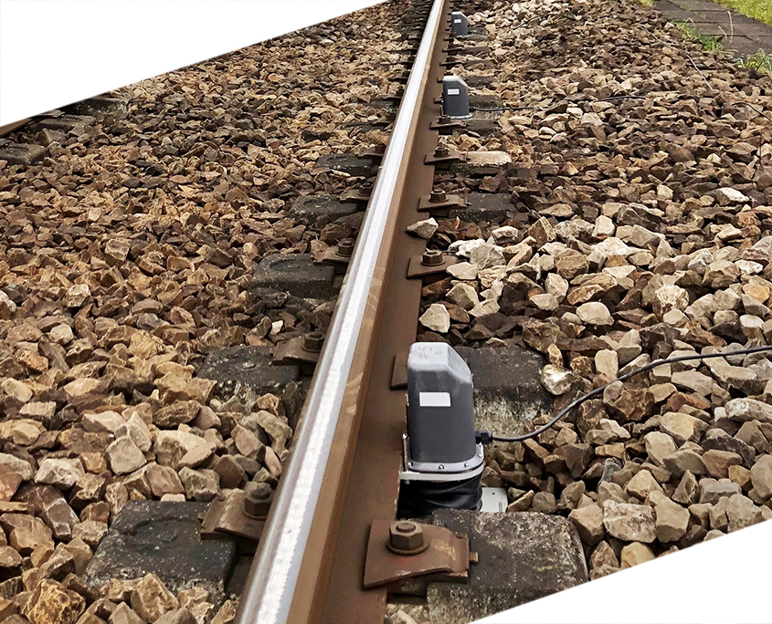 flx-rail installation to monitoring the track